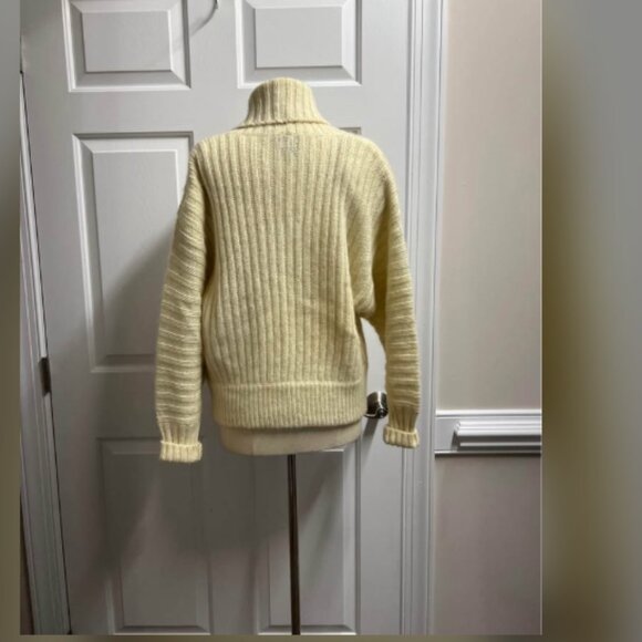 I. B. Diffusion Women’s Wool Off White Sweater New Size S - Picture 2 of 4